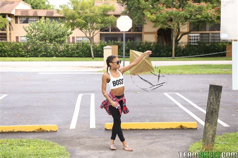 Beautiful Skinny Ebony Babe Kendall Woods Plays And Flies A Kite