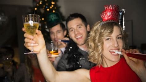 Your Guide To Getting Home Safely On New Years Eve 2016 Cbc News