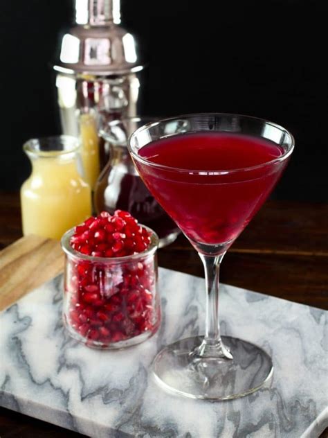 pomegranate martini easy beautiful and delicious cocktail recipe