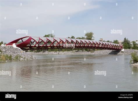 The Peace Bridge In Calgary Canada The Bridge Designed By Architect