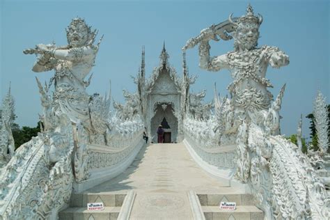 Chiang Rai Thailands Star Attractions Black Templewhite Temple Far