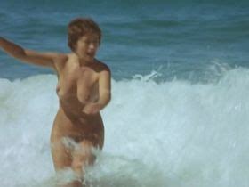 Nude Video Celebs Marie Denarnaud Nude Laura Smet Nude Les Corps