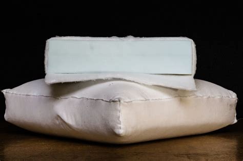 La gommapiuma è essenziale per cuscino su misura confortevole se non ha un taglio di calcolo inverso per cuscini grandi. Treef - Cuscino di gommapiuma più fibra di poliestere resinata
