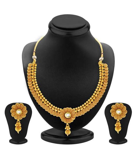 Sukkhi Alloy Golden Choker Traditional 18kt Gold Plated Necklaces Set