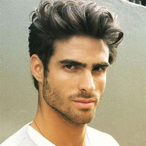 32 Men Messy Hairstyle To Look Cool This Fall Outfit Hair Style Hair