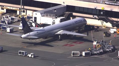 United Airlines Flight Carrying New Jersey Governor Delayed 6 Hours At