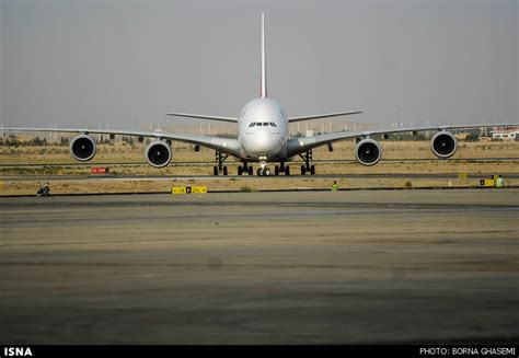 فرود بزرگترین هواپیمای مسافری دنیا در فرودگاه امام تصاویر
