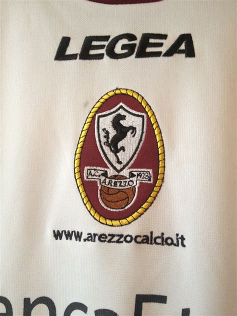 Maglia gara home bambino 2020/21. IL PICCOLO MUSEO DEL CALCIO: Maglia Arezzo di Mirko Conte