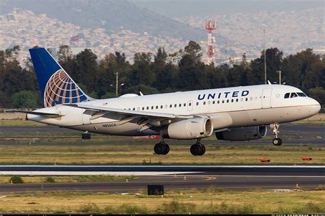 Charles Ryans Flying Adventure Flying United Airlines Airbus A319