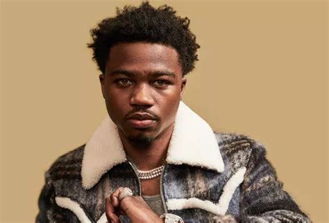 Roddy Ricch O Rapper Que Conquistou Um 1 No Hot 100 Viralizando Entre