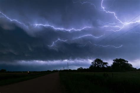 Megaflash Explained A Texas Aandm Scientist Witnessed The Record Setting Lightning Strike Texas