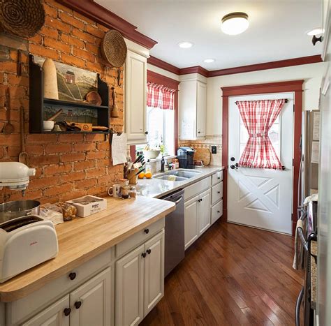 10 Kitchen With Brick Wall