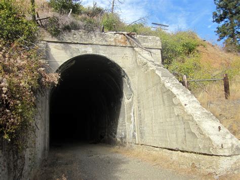 All John Wayne Pioneer Trail tunnels reopen - Biking Bis