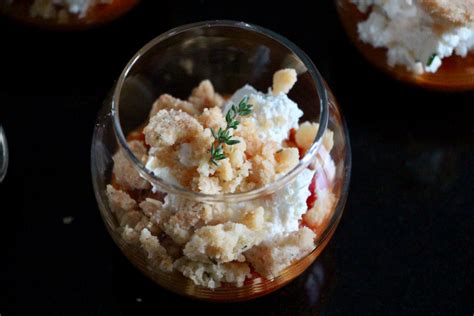 Verrines Poivron Fromage frais et Crumble salé Casserole Chocolat