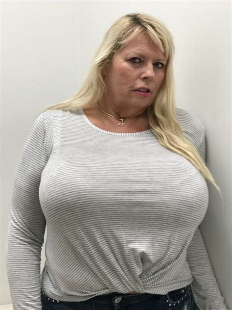 Kimberly Kupps On Twitter Trying New Top For Casual Wear