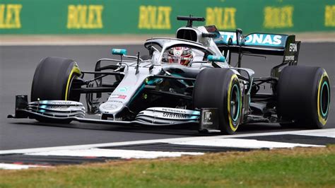Michael schumacher égale ou améliore plusieurs records au volant de sa ferrari f2001. Formule 1: Lewis Hamilton à nouveau roi chez lui à ...
