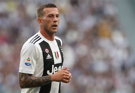 Jul 24, 2017 contract until: Italia, Federico Bernardeschi lascia il ritiro: infortunio ...