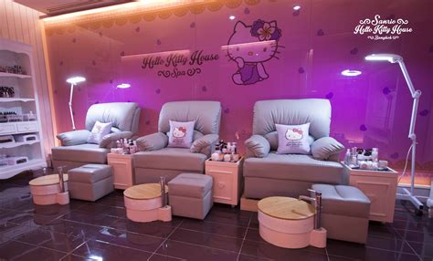 Although i am not a hello kitty fan, i almost went crazy over the existence of such a place in bangkok (siam square) and the things they sell. Hello Kitty Spa #sanriohellokittyhousebangkok #hellokitty ...