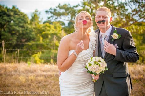 Inquire online for all floral arrangements, weddings, sympathy flower arrangements, corporate events, holidays, & everyday occasions. Jenna + Derek {Weddings} » Ruth Ryan Photography