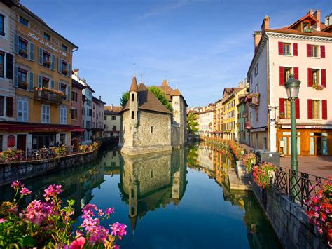 The 10 Most Beautiful Small Towns In France Condé Nast Traveler