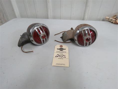 Lot 207s Pair Of Marker Or Signal Lights Vanderbrink Auctions