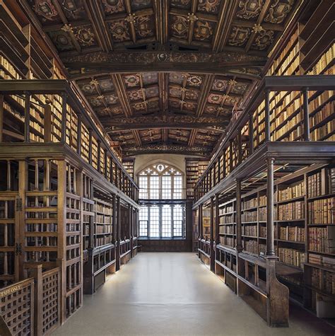 Architectural Photographer Captures Beautiful Libraries Around The World