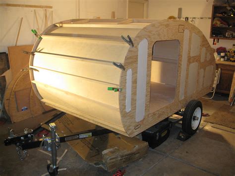 Building one yourself is a hardy salute to the trailer's earliest days — and your badassery. How to Build Your Custom Teardrop Trailer Quickly and Easily - RVshare.com