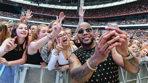 Flo Rida Wild Ones Live At The Summertime Ball 2016 Capital