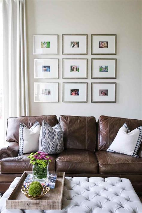 6 Amazing Living Room Wall Decor Ideas - Houseminds | Wall decor living