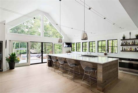 Modern farmhouse in north atlanta with this project, tall windows are wonderfully placed around interior spaces to optimal views. Bright and airy contemporary farmhouse style surrounded by nature