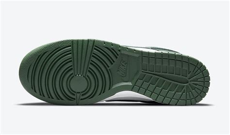 Official Release Information For The Nike Dunk Low Varsity Green R