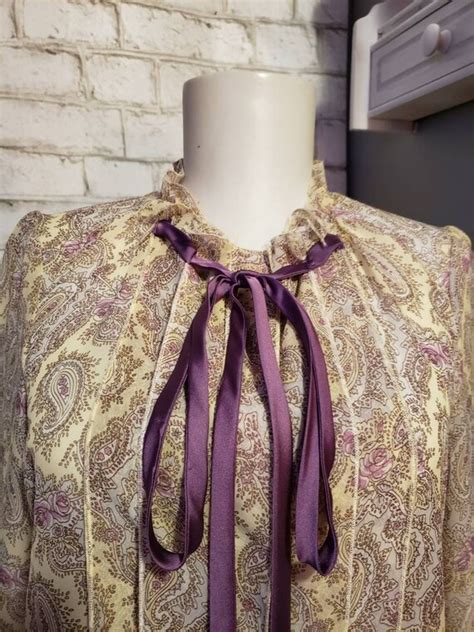 Pretty Sheer Paisley Floral Pussy Bow Vintage 1930s 1 Gem