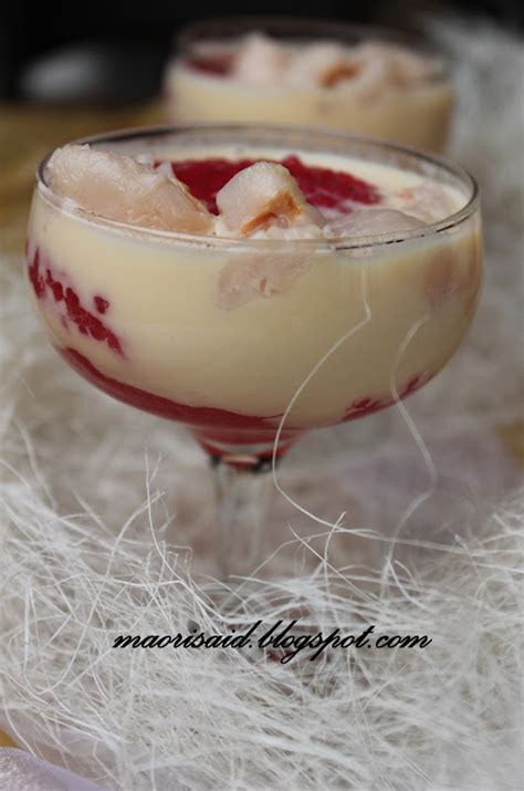 Lembutnya puding dan gurihnya susu akan menjadi kombinasi tepat untuk sajian berbuka puasa. Mori's Kitchen: Puding Sagu dengan Laici