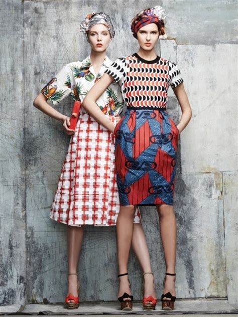 Eye Catching Mix And Match Dresses To Attract The Onlookers