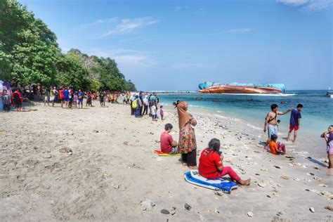 Tempat Wisata Pantai Pasir Putih Tempat Wisata Indonesia