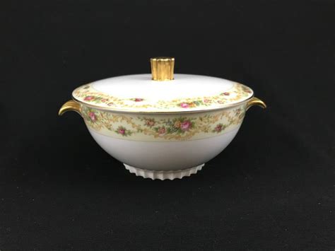 Meito China SUGAR BOWL With LID Modern Windsor K Gold Japan Vintage Formal Dishes Yellow Rose