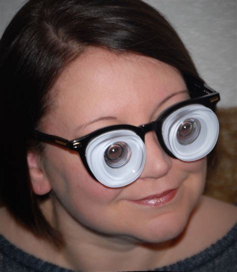 idee von prosthetic beauty auf extremely strong glasses for severe myopia in 2020 ebay tolle