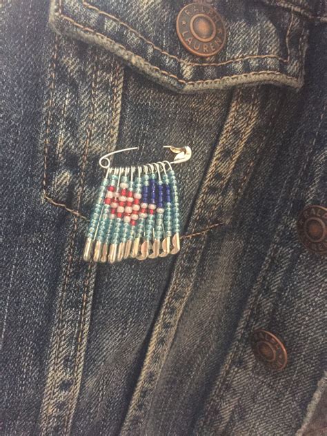 American Flag Safety Pin Art Safety Pins Old Cd Crafts Diy Crafts