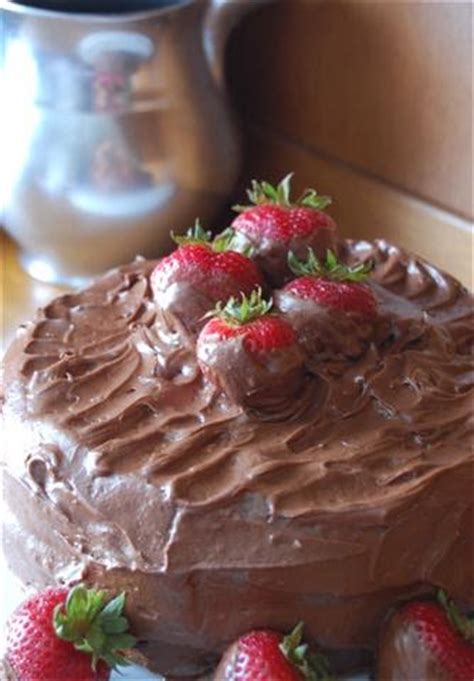 Chocolate covered strawberries at home? Heritage Schoolhouse: Chocolate Covered Strawberries Cake