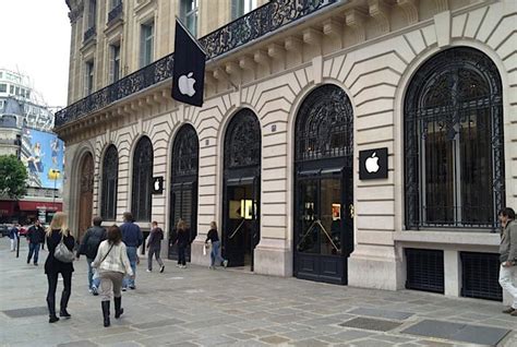 Nach langem warten hat hannover seit 27.09.2014 endlich den eigenen apple store. Apple Store Hannover zeigt den Apfel › ifun.de