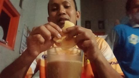 Makan Roti Pake Kopi Youtube