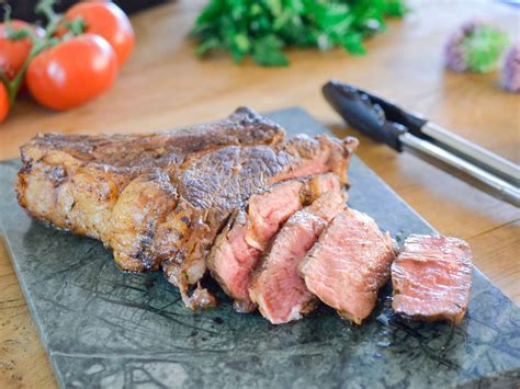 La côte de bœuf au four facile et cuite à la perfection