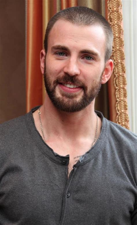 Okay But What Is Chris Evans Doing Here And Why Is He Not An Li Rchoices