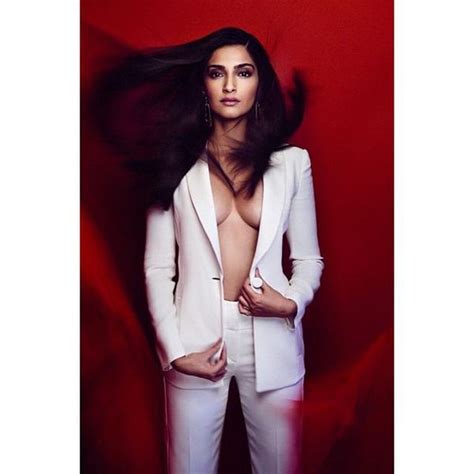 6 Super Hot Photos Of Sonam Kapoor From Her Latest Photoshoot That Will Leave You Breathless