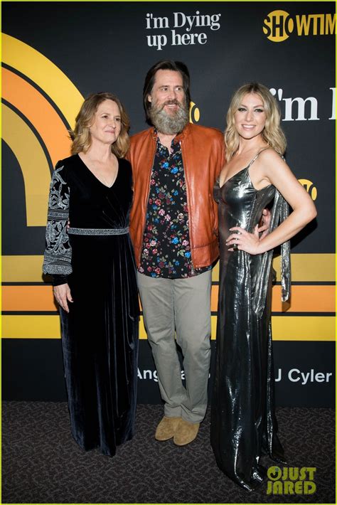 Photo Jim Carrey Continues To Rock Long Beard At Im Dying Up Here Premiere 01 Photo 3907508