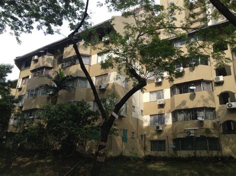 It serves as a connector for a number of residential roads branching off on its either sides. Winner Court A, Desa Petaling Insights, For Sale and Rent ...