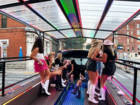 Lets Go Girls Take An Inside Look Onboard A Nashville Bachelorette Party Bus Wpln News