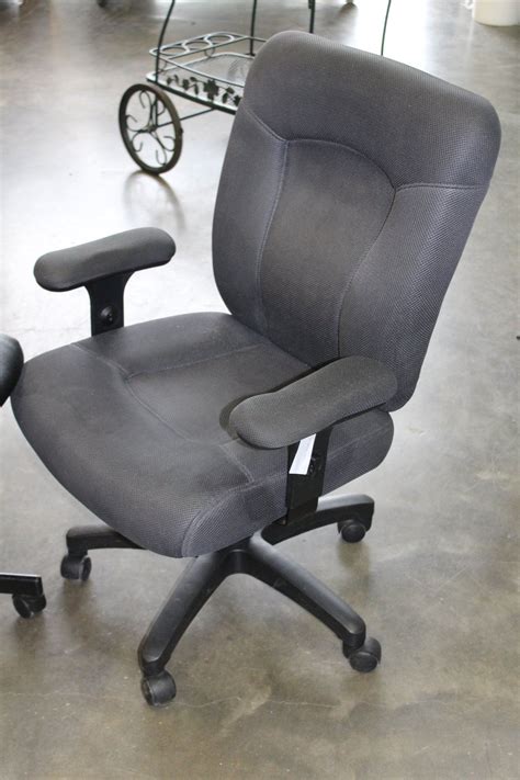 You might discovered another rolling office chairs higher design ideas. BLACK ROLLING OFFICE CHAIR