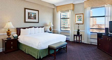 Maybe you would like to learn more about one of these? Deluxe Guest Rooms at The Drake Hotel | Chicago Illinois ...