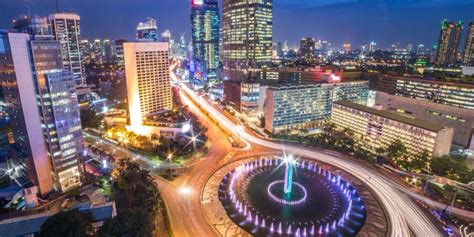 Mereka cenderung akan mudah menyerap hal apapun juga yang dikemas dalam kedua bentuk tersebut. Lirik Lagu Jali Jali - Lagu Daerah DKI Jakarta | Diadona.id